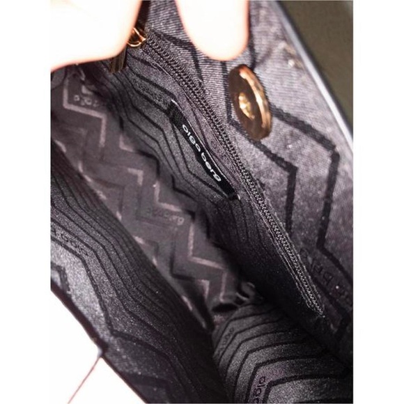 Olgaberg Veronica Hand Bag - Picture 2 of 4